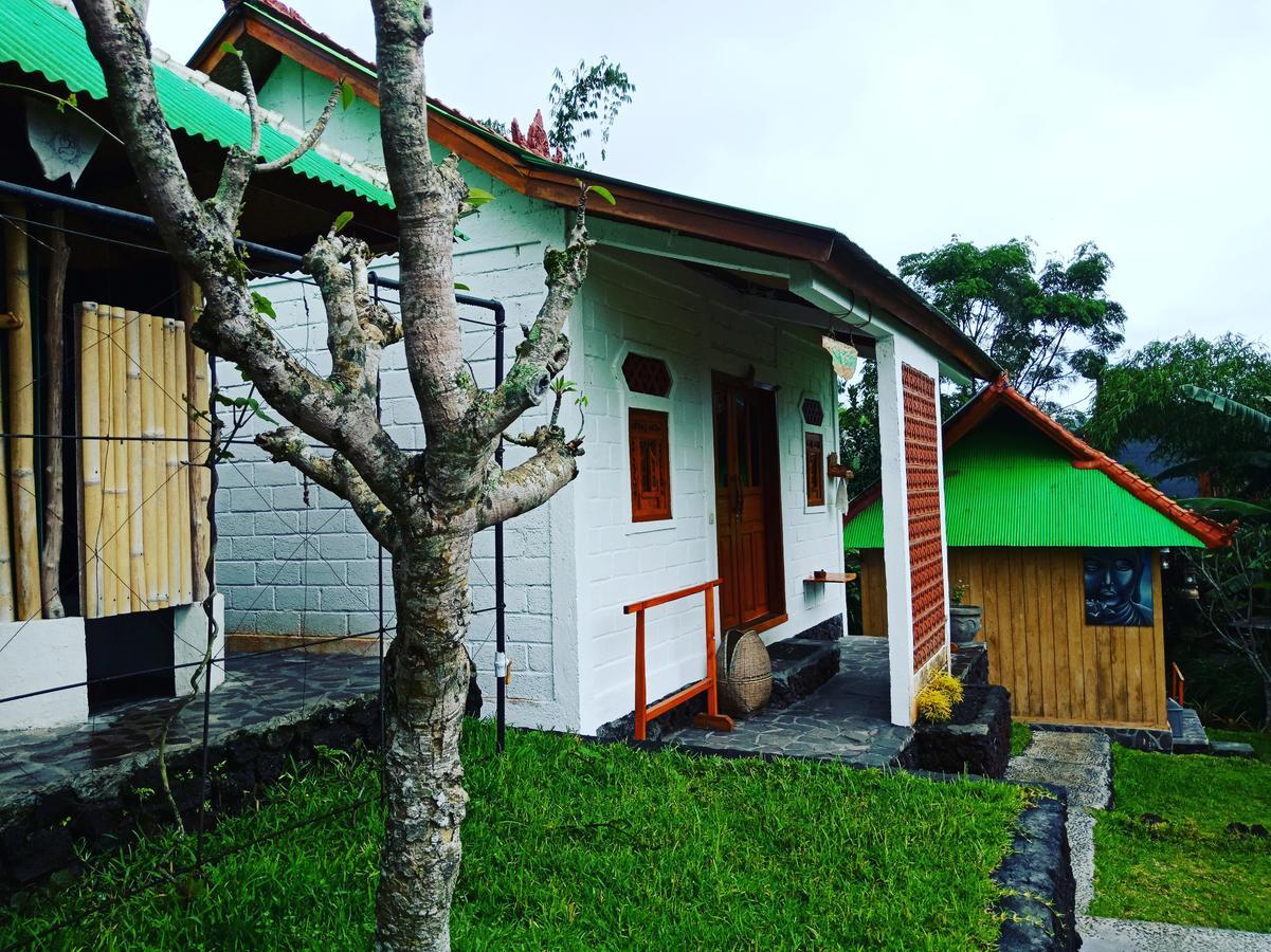 Black Lava Hostel And Lodge Kintamani  Exterior photo